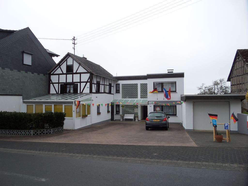 Historisches Fachwerkhaus Villa Reifferscheid  Eksteriør billede